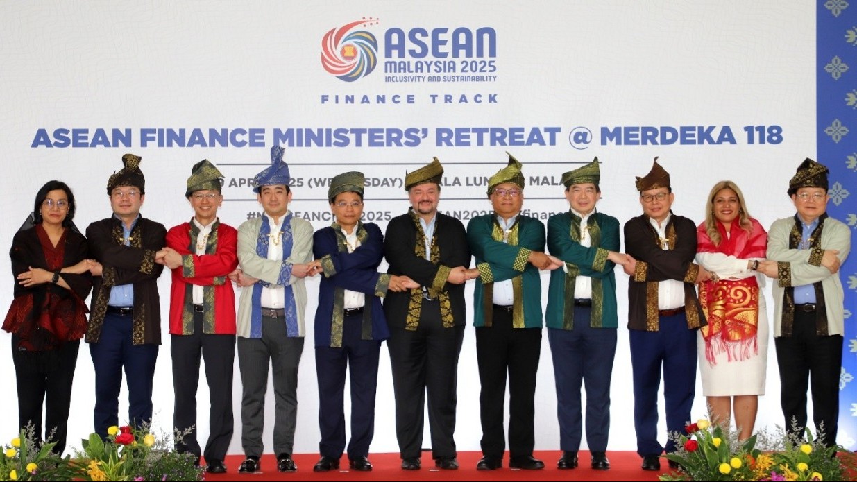 Nhiều vấn đề quan trọng về tài chính, thương mại được các Bộ trưởng Tài chính quan tâm thảo luận tại AFMGM 12