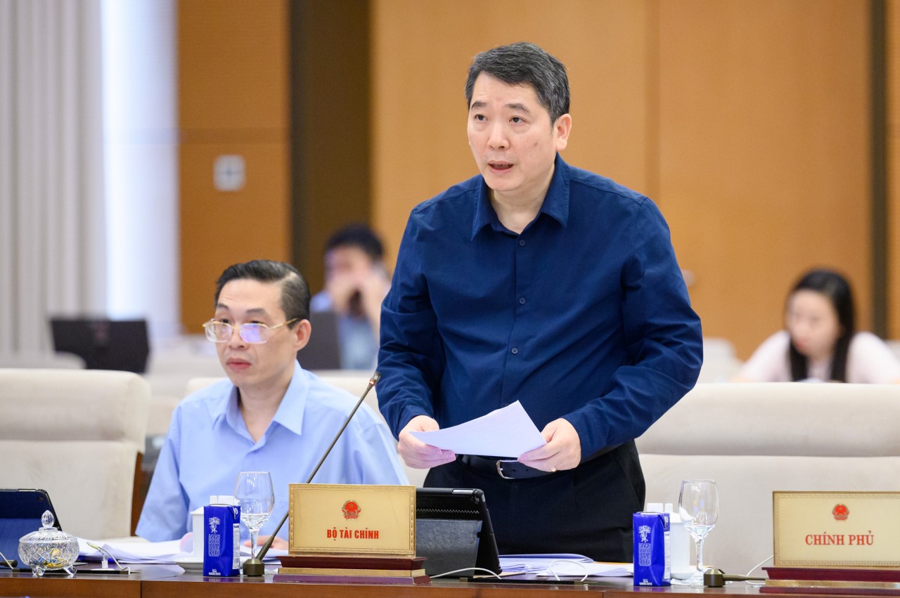 Trình Quốc hội mở rộng diện giảm thuế giá trị gia tăng trong năm 2025, 2026