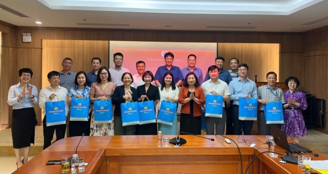 Tri ân các nguyên ủy viên Ủy ban kiểm tra, ủy viên Ban chấp hành Công đoàn Bộ Tài chính