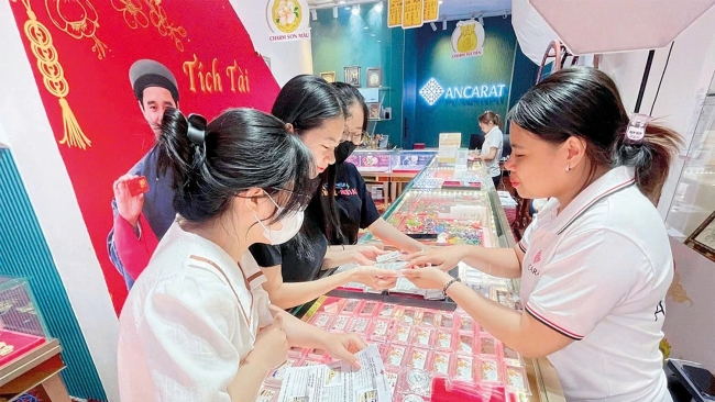 Giá bạc biến động ra sao thời gian tới?