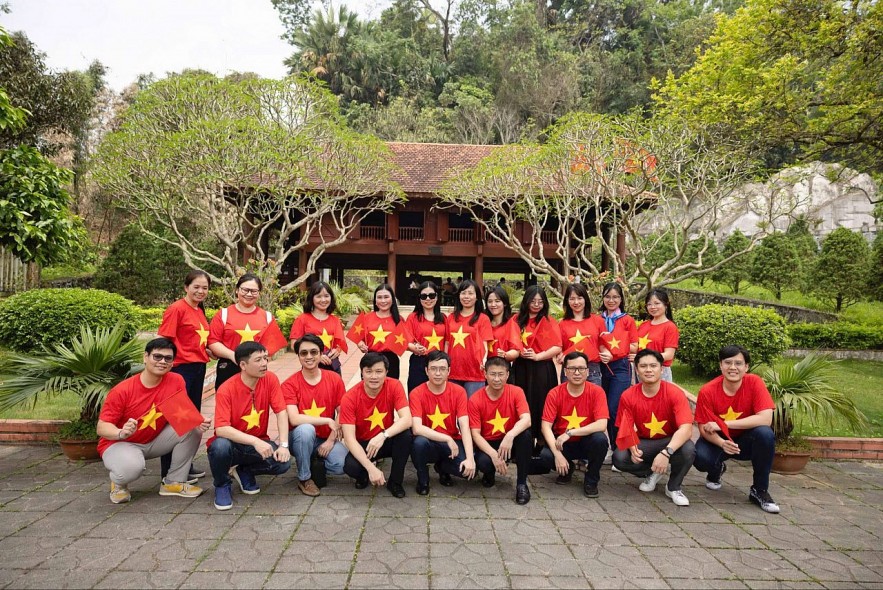 Hành trình về nguồn của Đảng bộ bộ phận Vụ Tổ chức cán bộ Hành trình về nguồn của Đảng bộ bộ phận Vụ Tổ chức cán bộ