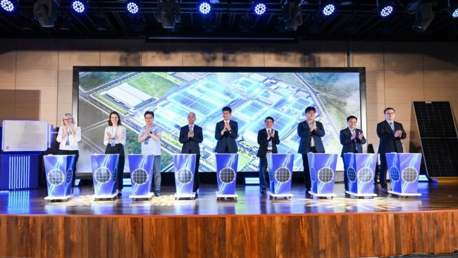 Samsung khởi công dự án điện mặt trời mái nhà