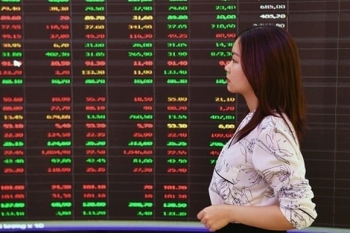 Chứng khoán ngày 7/11: Áp lực bán gia tăng, VN-Index “đánh rơi” mốc 1.600 điểm