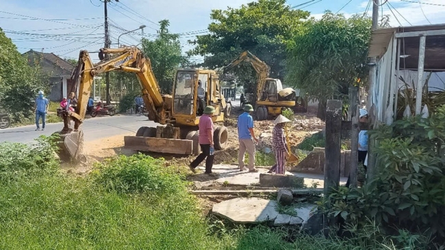 Tăng tốc hoàn thành dự án giao thông các tỉnh miền Trung