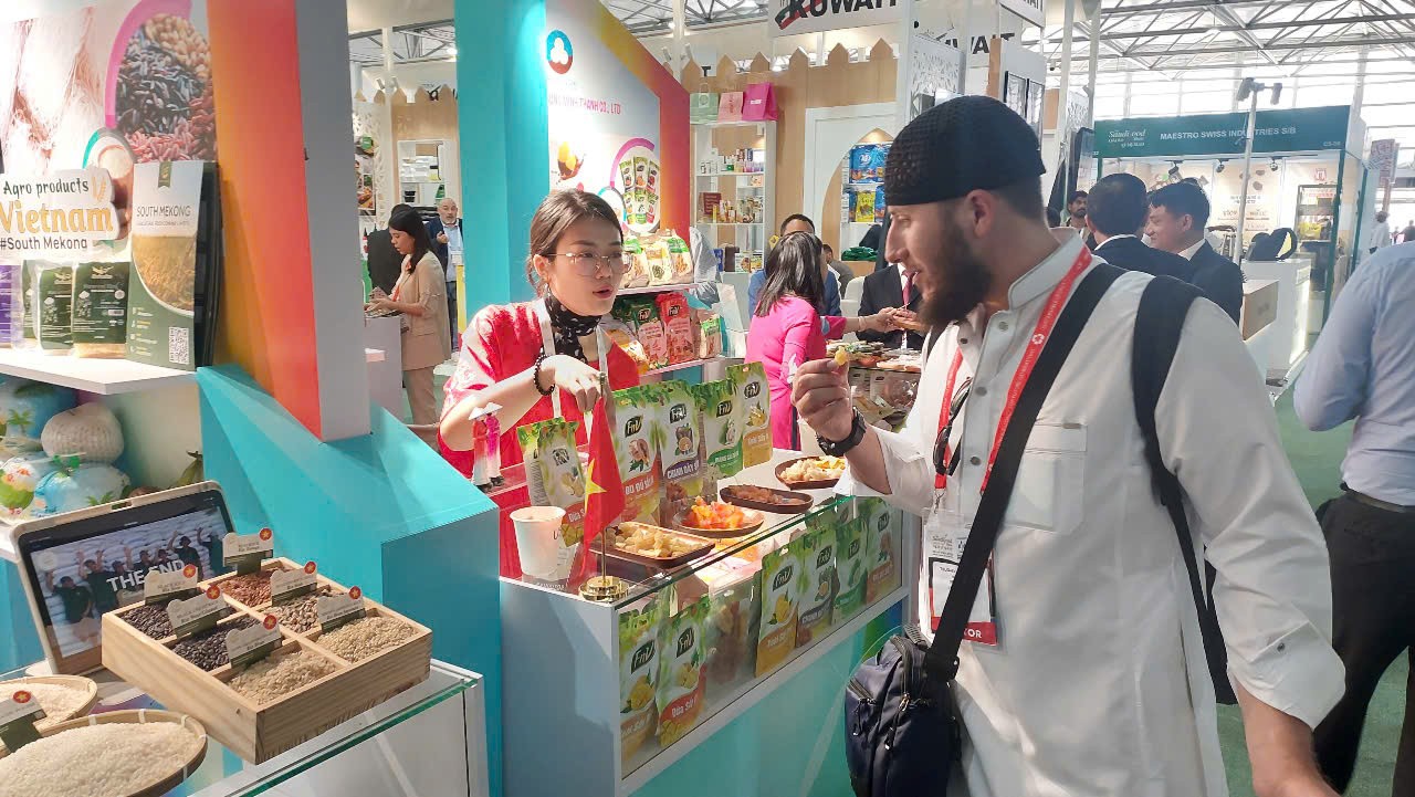 Doanh nghiệp Việt tận dụng cơ hội thương mại mở rộng thị trường toàn cầu Doanh nghiệp Việt tận dụng cơ hội thương mại mở rộng thị trường toàn cầu