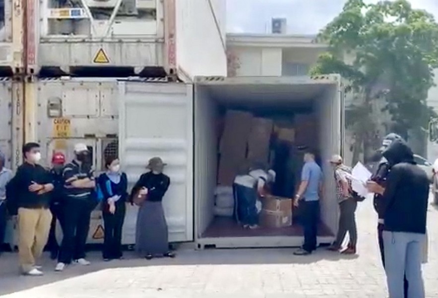 Hải quan phát hiện, xử lý vụ nhập khẩu hàng giả nhãn hiệu