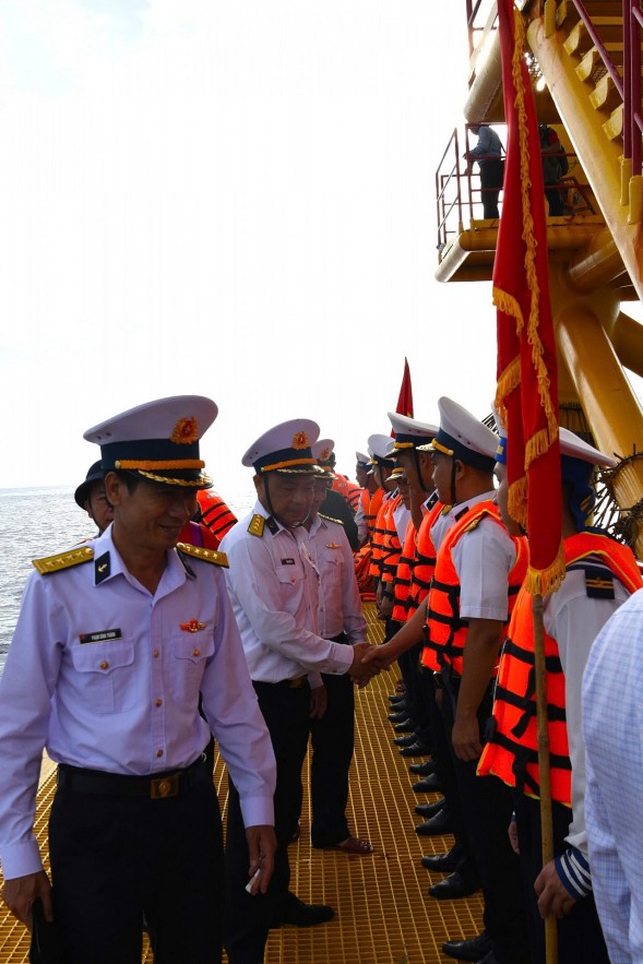 Đến với Trường Sa thân yêu