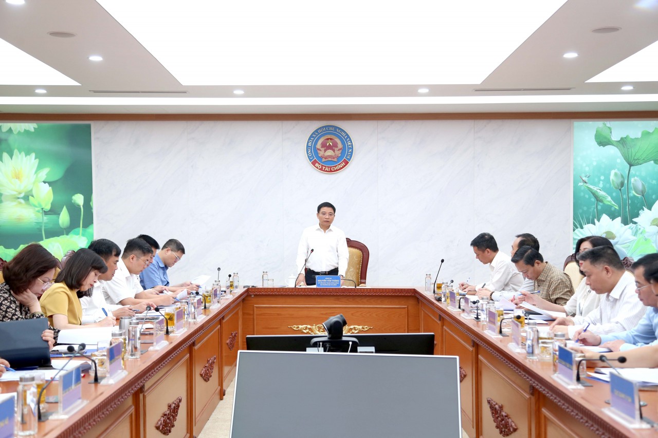 Bộ Tài chính phải cơ bản hoàn thành dịch vụ công trực tuyến toàn trình trong năm 2025