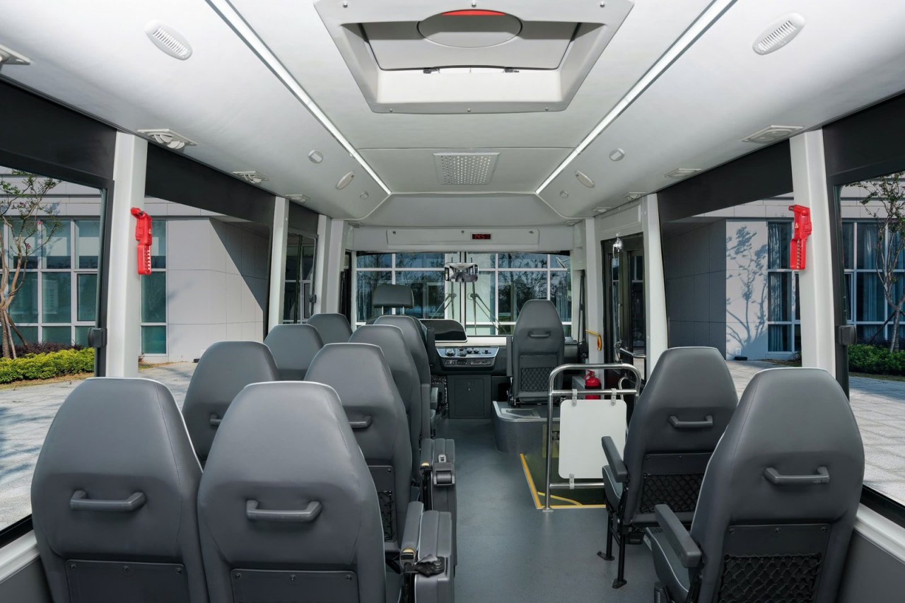 Kim Long Motor chính thức bàn giao xe bus điện xuất khẩu sang Hàn Quốc