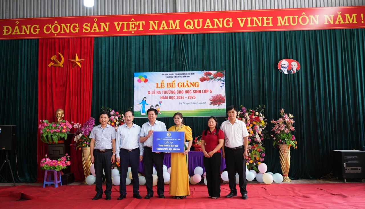 &quot;Hành trình về nguồn&quot;: DATC hỗ trợ giáo dục tại vùng cao Bắc Kạn