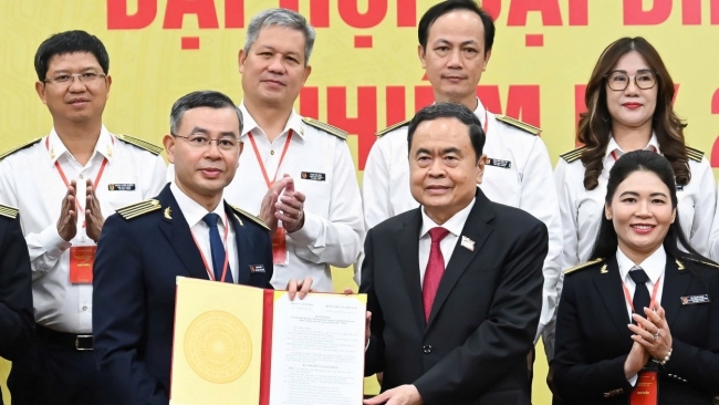 chu tich quoc hoi tang cuong kiem toan cac linh vuc de phat sinh tieu cuc tham nhung