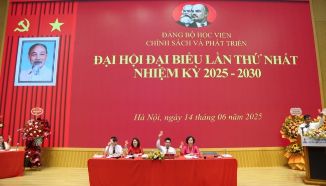 Tiếp tục xây dựng Đảng bộ Học viện Chính sách và phát triển trong sạch, vững mạnh, chung sức đồng lòng