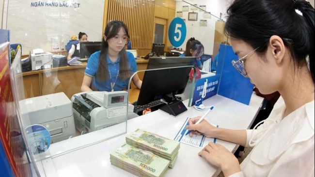 Lãi suất tiết kiệm ngày 25/6: Nhiều ngân hàng duy trì ổn định mức lãi suất huy động