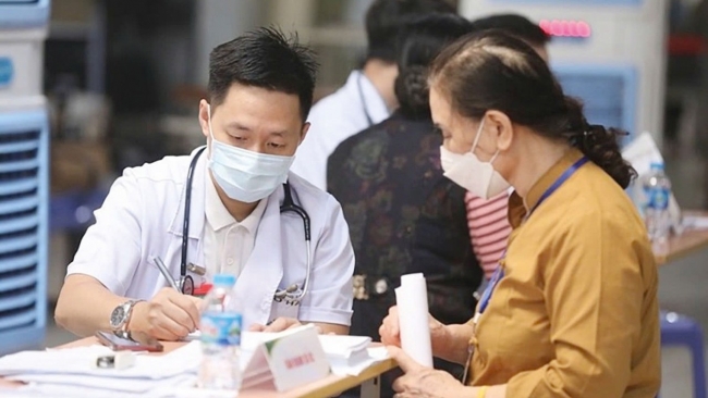 Mở rộng mức hưởng bảo hiểm y tế theo hướng đơn giản hóa thủ tục