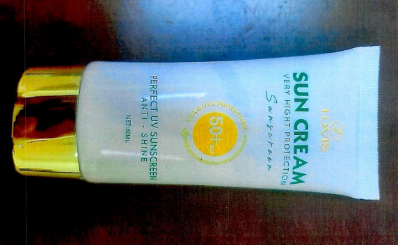 Thu hồi 2 sản phẩm kem chống nắng chỉ đạt dưới 70% SPF so với công bố