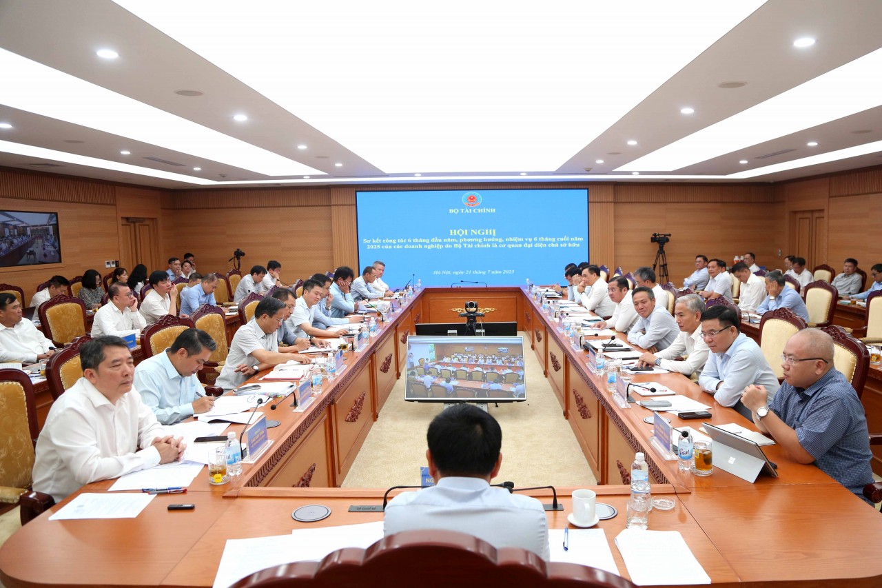 Nâng mục tiêu tăng trưởng của các doanh nghiệp nhà nước để đạt tăng trưởng GDP 8,3 - 8,5% Nâng mục tiêu tăng trưởng của các doanh nghiệp nhà nước để đạt tăng trưởng GDP 8,3 - 8,5%