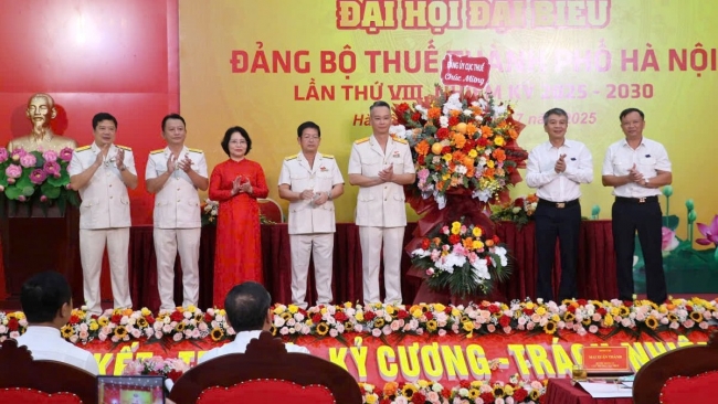 dai hoi dang bo thue tp ha noi lan thu viii niem tin va khat vong vuon cao