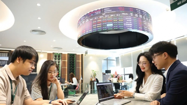 Nâng hạng - bước tiến chiến lược trong phát triển thị trường tài chính