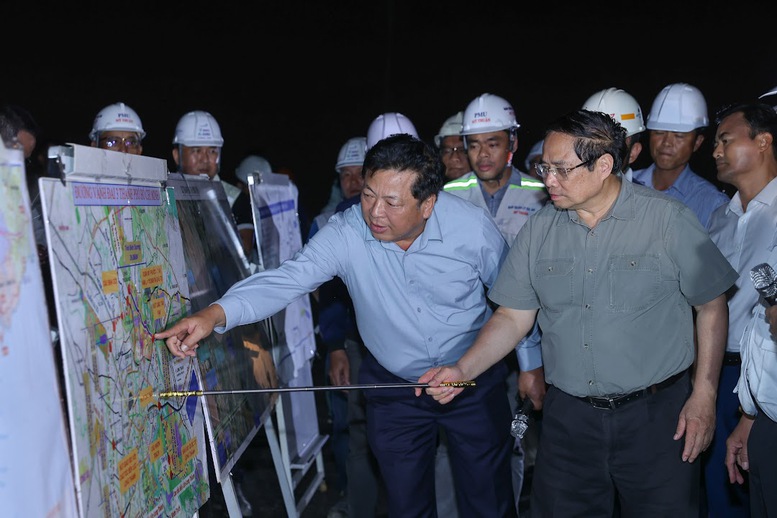 Thủ tướng lần thứ 8 kiểm tra sân bay Long Thành, yêu cầu cơ bản hoàn thành vào 19/12/2025- Ảnh 12.