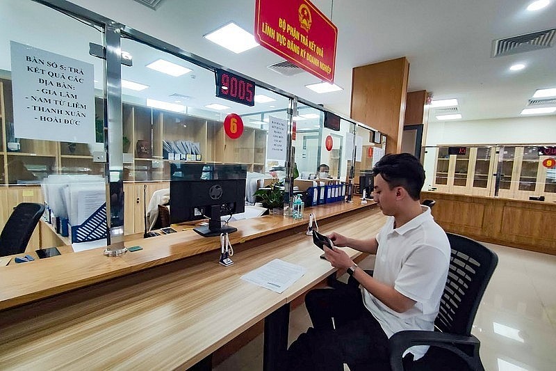 Hà Nội tiếp nhận thủ tục thuế tại trung tâm phục vụ hành chính công