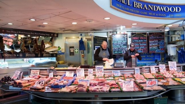 ngan hang trung uong anh giam lai suat xuong muc thap nhat trong hon 2 nam