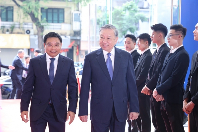 tong bi thu to lam du le ky niem 80 nam ngay truyen thong nganh tai chinh viet nam