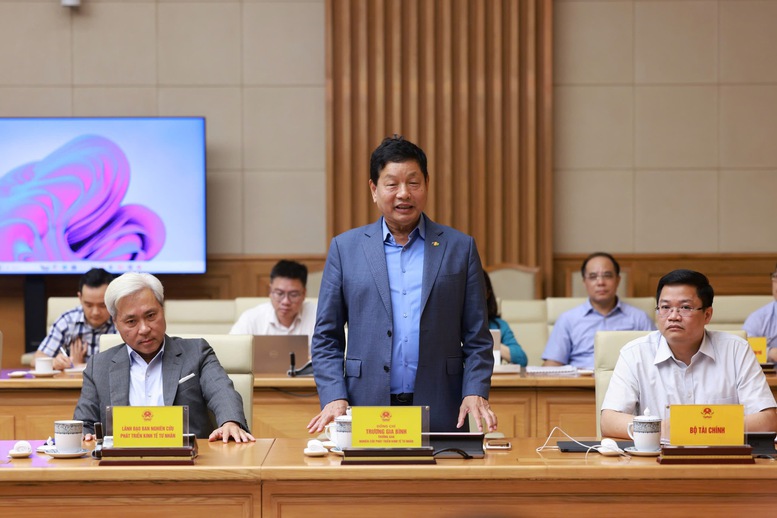 Thủ tướng: Tạo đột phá phát triển kinh tế tư nhân như "khoán 10" trong nông nghiệp trước đây- Ảnh 6. Thủ tướng: Tạo đột phá phát triển kinh tế tư nhân như "khoán 10" trong nông nghiệp trước đây- Ảnh 6.