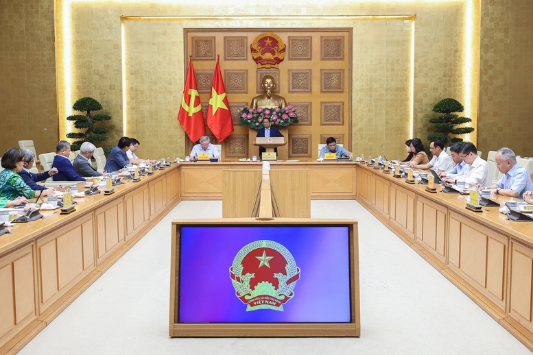 Thủ tướng: Tạo đột phá phát triển kinh tế tư nhân như "khoán 10" trong nông nghiệp trước đây- Ảnh 1. Thủ tướng: Tạo đột phá phát triển kinh tế tư nhân như "khoán 10" trong nông nghiệp trước đây- Ảnh 1.