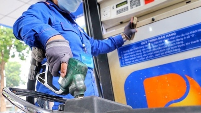 Chiều ngày 14/8, giá xăng, dầu giảm nhẹ