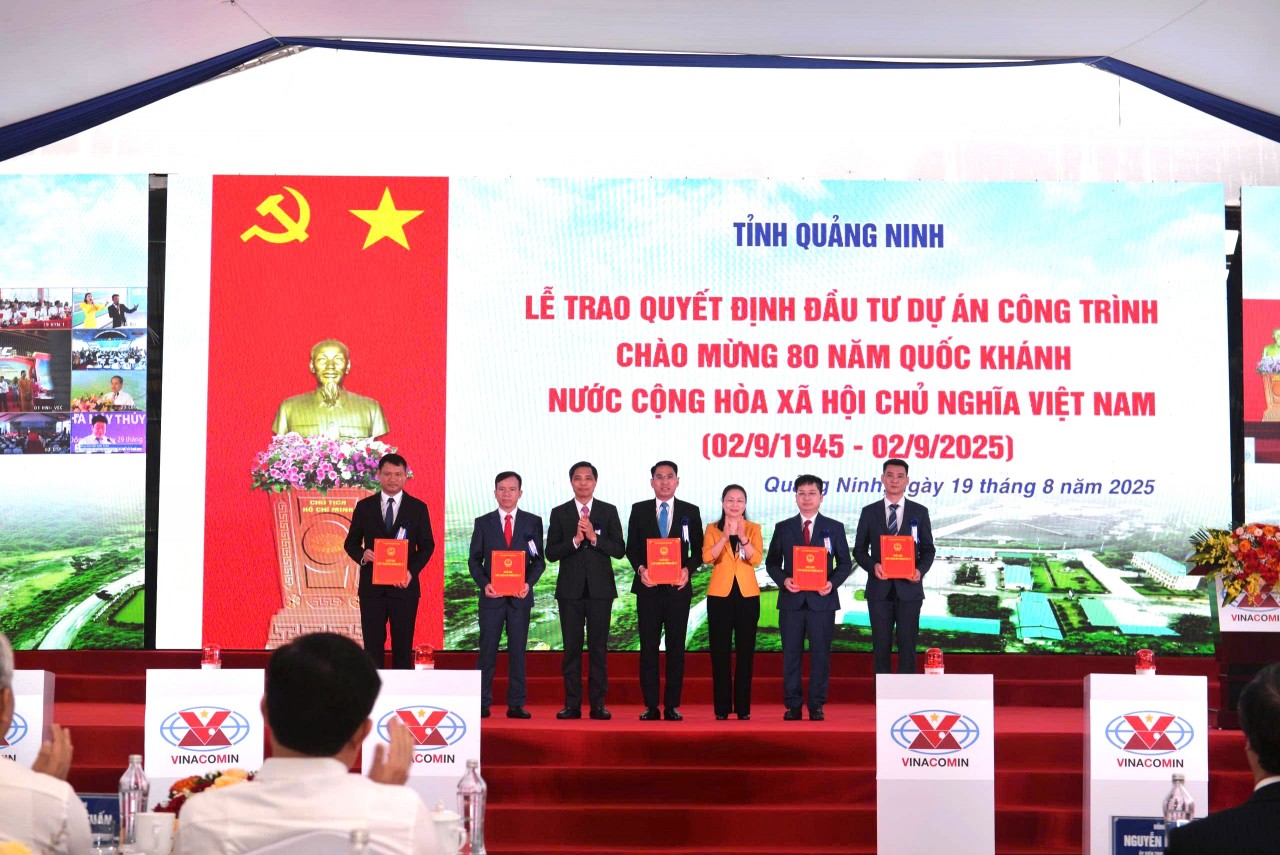 Quảng Ninh khởi công dự án khai thác hầm lò phần mở rộng mỏ Hà Ráng Quảng Ninh khởi công dự án khai thác hầm lò phần mở rộng mỏ Hà Ráng