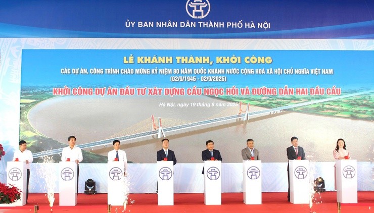Hà Nội khởi công các công trình trọng điểm, thúc đẩy giải ngân đầu tư công