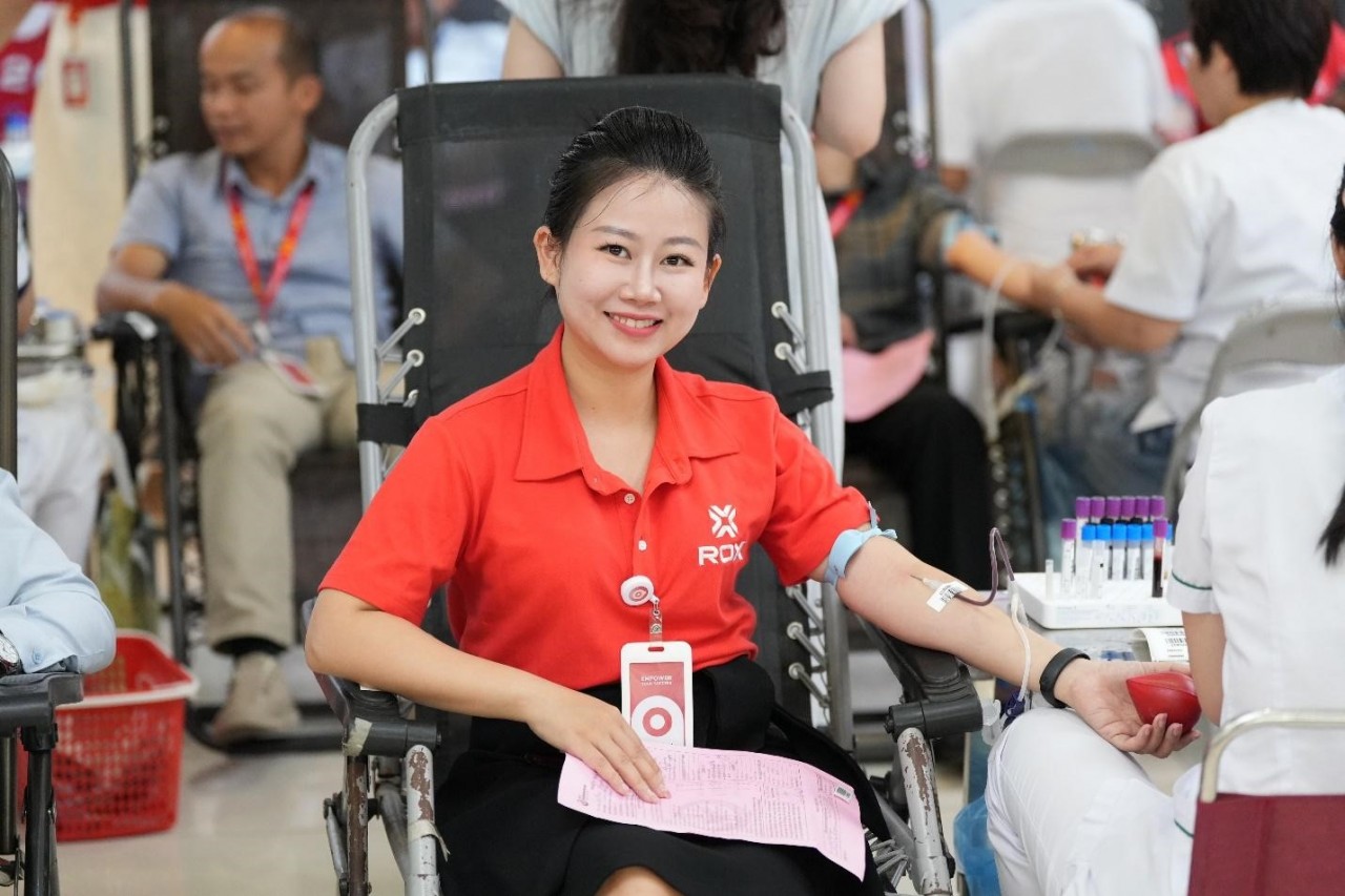 Cán bộ nhân viên ROX Group góp những Giọt thương, lan tỏa giá trị sống đẹp