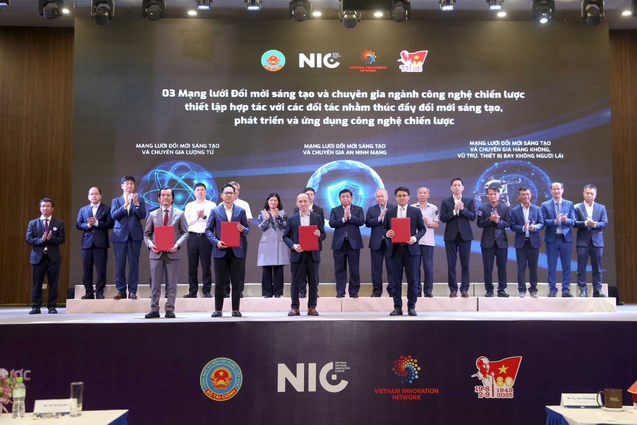 Bộ Tài chính công bố thành lập 3 mạng lưới đổi mới sáng tạo và chuyên gia ngành công nghệ chiến lược