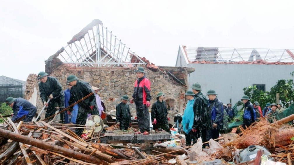 Thủ tướng chỉ đạo nhanh chóng khắc phục hậu quả bão số 5, khôi phục sản xuất