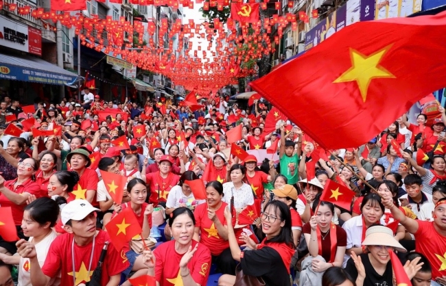 tang qua 29 theo ho gia dinh chu ho thay mat nhan