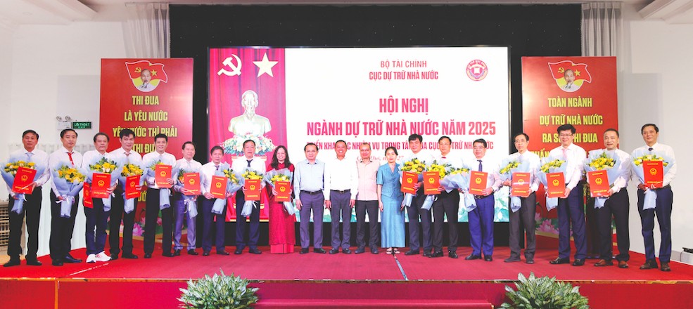 Khơi dậy niềm tự hào 69 năm hình thành và phát triển