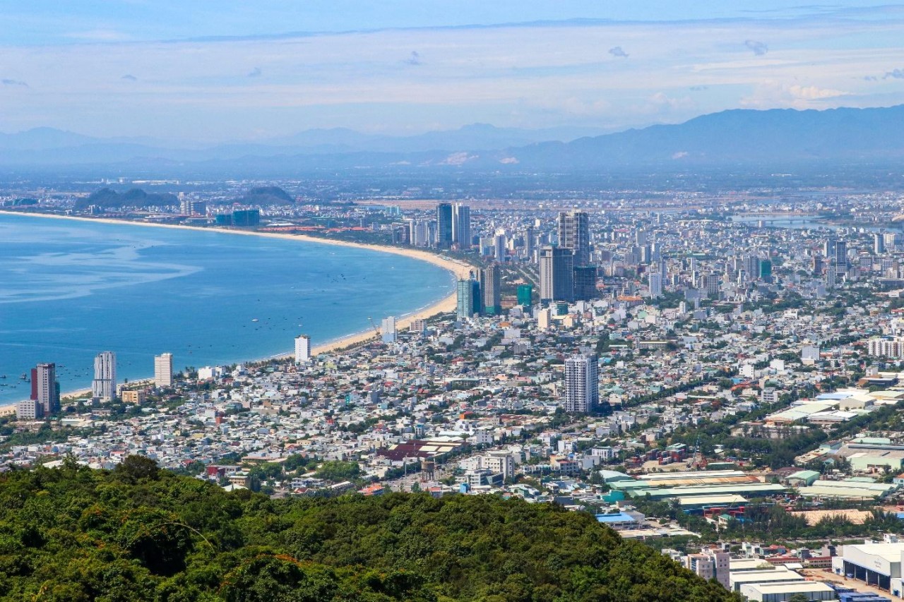 Sức hút đang lên của bất động sản công nghiệp khu vực miền Trung và điểm sáng Đà Nẵng Sức hút đang lên của bất động sản công nghiệp khu vực miền Trung và điểm sáng Đà Nẵng