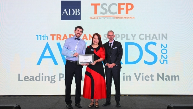 Lập cú đúp giải thưởng từ ADB, TPBank ghi dấu ấn trên bản đồ tài trợ thương mại toàn cầu
