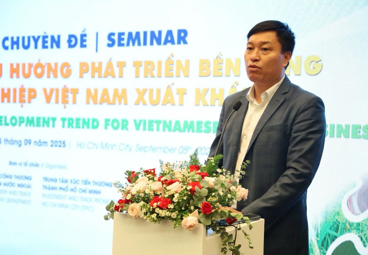 Việt Nam đẩy mạnh logistics xanh để tham gia chuỗi cung ứng toàn cầu Việt Nam đẩy mạnh logistics xanh để tham gia chuỗi cung ứng toàn cầu