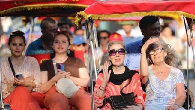 Việt Nam đón gần 14 triệu lượt khách quốc tế trong 8 tháng