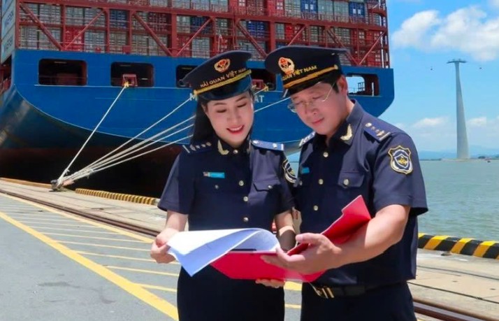 nganh hai quan dot pha trong cai cach tao thuan loi thuong mai