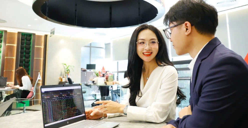 Cánh cửa vốn ngoại rộng mở, thị trường chứng khoán chờ “cú hích” nâng hạng Cánh cửa vốn ngoại rộng mở, thị trường chứng khoán chờ “cú hích” nâng hạng