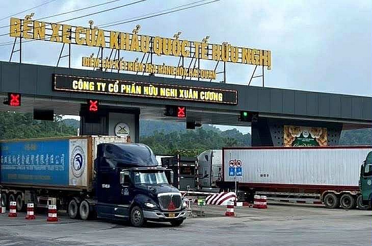 Hải quan khu vực VI: Thông quan hàng hoá qua   Lạng Sơn tăng 44%