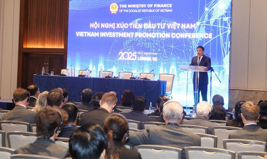 Việt Nam cam kết cải thiện môi trường đầu tư với mục tiêu “đôi bên cùng có lợi” Việt Nam cam kết cải thiện môi trường đầu tư với mục tiêu “đôi bên cùng có lợi”