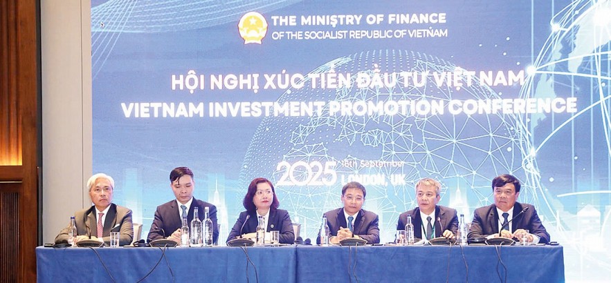 Việt Nam cam kết cải thiện môi trường đầu tư với mục tiêu “đôi bên cùng có lợi” Việt Nam cam kết cải thiện môi trường đầu tư với mục tiêu “đôi bên cùng có lợi”