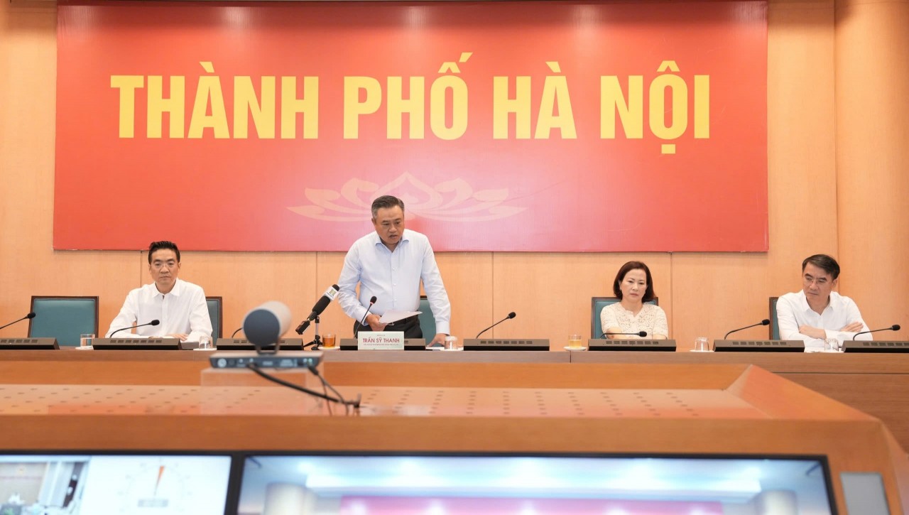 Hà Nội cam kết giải ngân vốn đầu tư công đạt 100% trong năm 2025 Hà Nội cam kết giải ngân vốn đầu tư công đạt 100% trong năm 2025