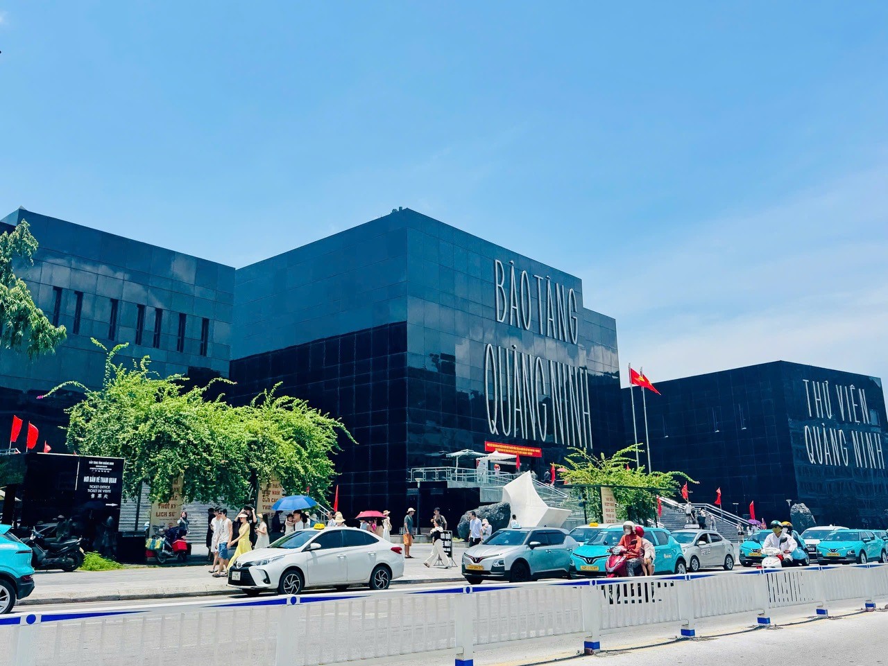 Bức tranh kinh tế Quảng Ninh: Dấu ấn 5 năm và những mục tiêu đột phá Bức tranh kinh tế Quảng Ninh: Dấu ấn 5 năm và những mục tiêu đột phá