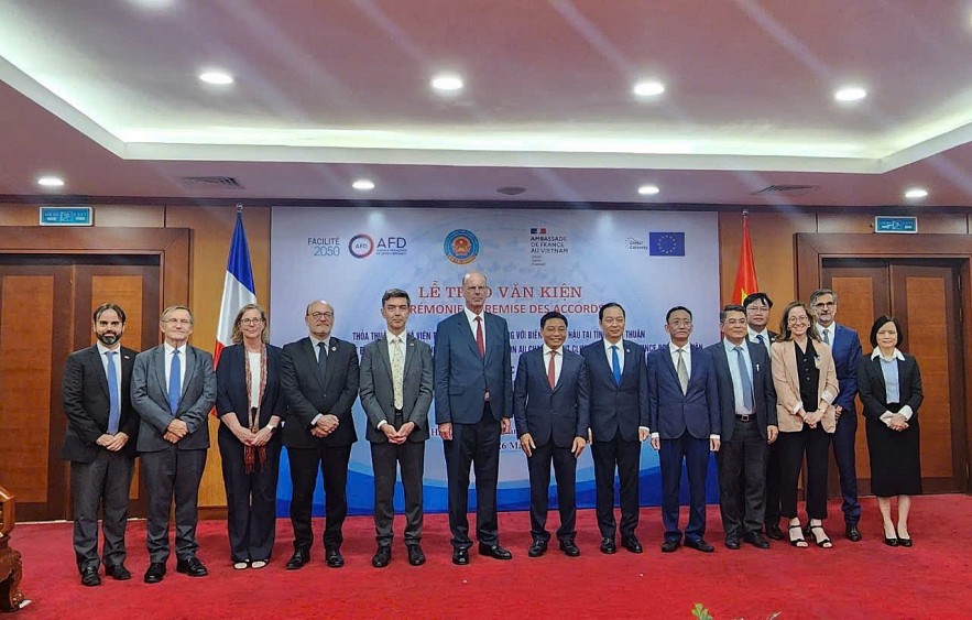 Hợp tác Việt - Pháp thúc đẩy tài chính xanh cho phát triển bền vững