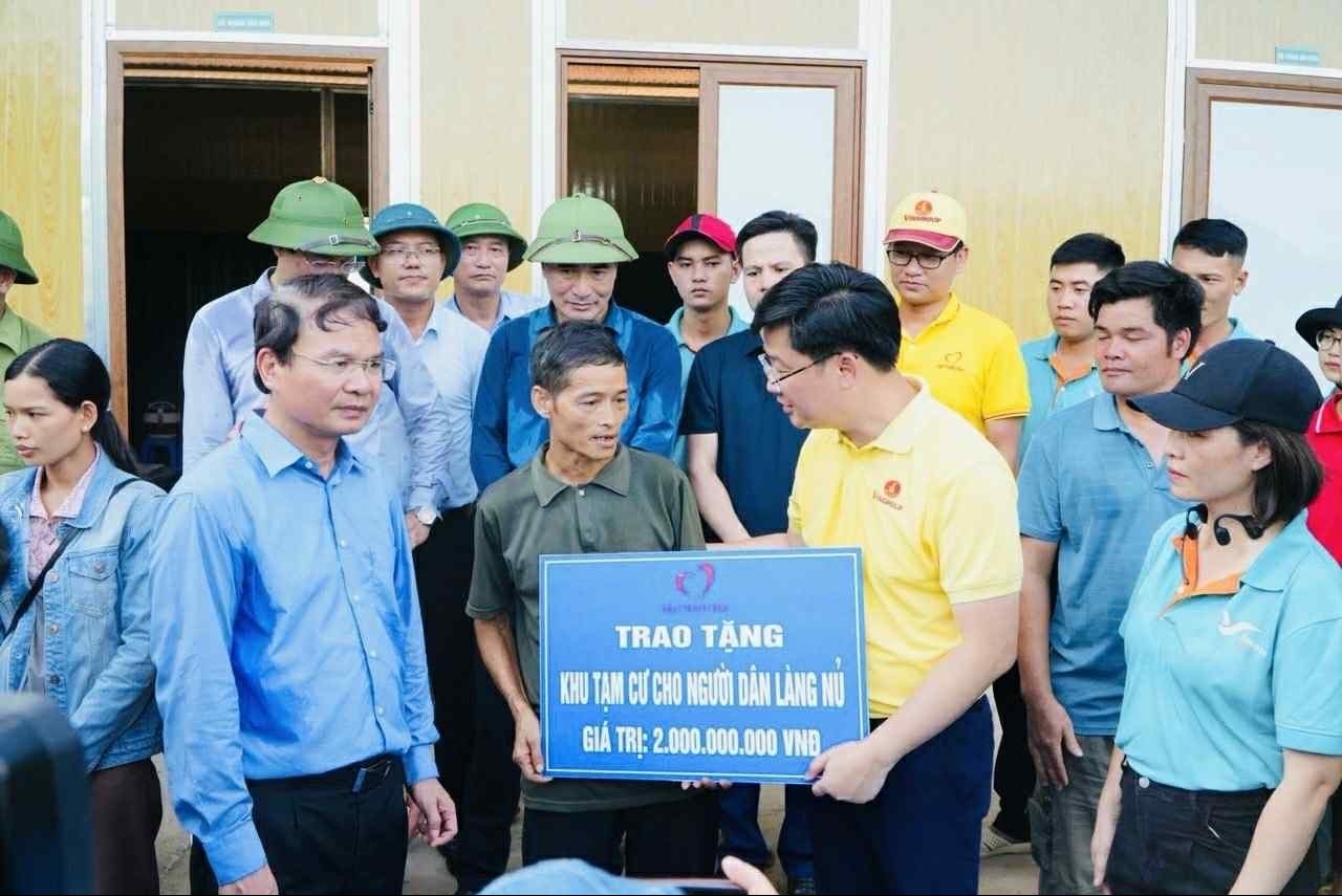 Vingroup hỗ trợ khẩn cấp 500 tỷ đồng cho đồng bào bị thiệt hại do bão Bualoi