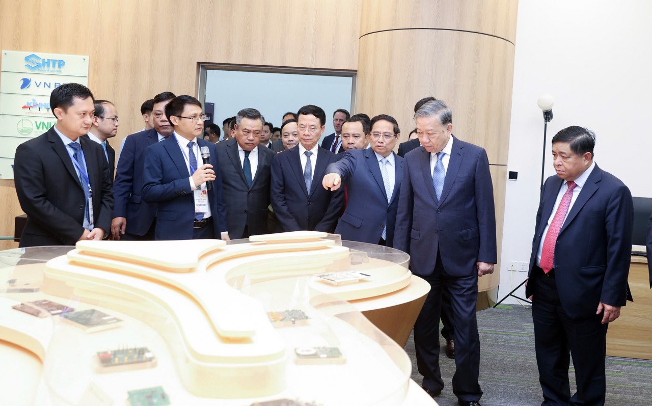 Lễ hưởng ứng Ngày hội Đổi mới sáng tạo 2025 Lễ hưởng ứng Ngày hội Đổi mới sáng tạo 2025